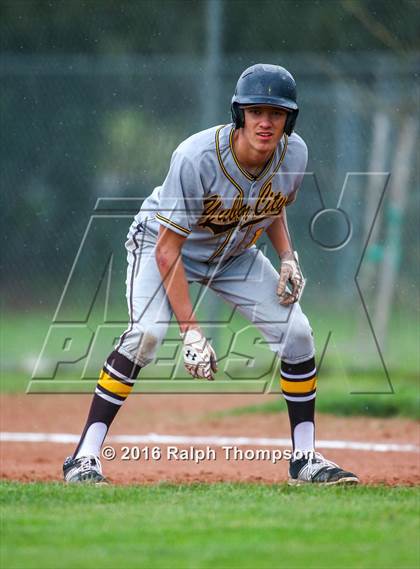 Thumbnail 3 in Yuba City vs. Tracy (Boras Classic) photogallery.