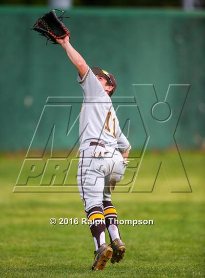 Thumbnail 2 in Yuba City vs. Tracy (Boras Classic) photogallery.