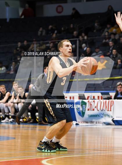 Thumbnail 3 in Pittsford-Mendon vs. Pittsford-Sutherland (Section 5 Class A Regional Qualifier) photogallery.