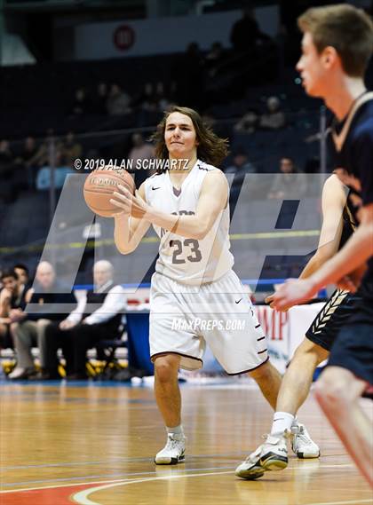 Thumbnail 2 in Pittsford-Mendon vs. Pittsford-Sutherland (Section 5 Class A Regional Qualifier) photogallery.