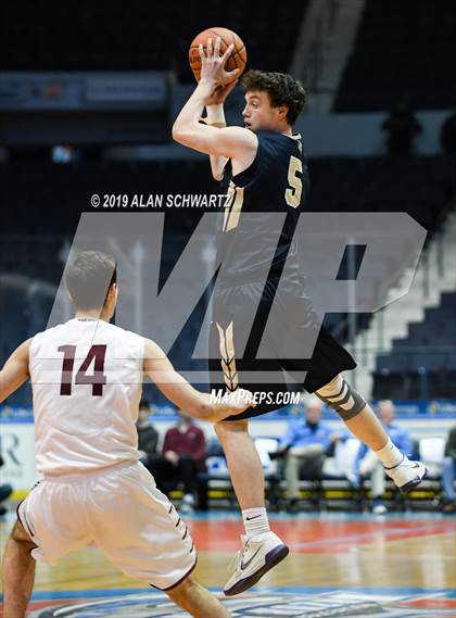 Thumbnail 2 in Pittsford-Mendon vs. Pittsford-Sutherland (Section 5 Class A Regional Qualifier) photogallery.