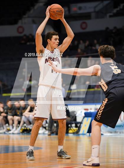 Thumbnail 2 in Pittsford-Mendon vs. Pittsford-Sutherland (Section 5 Class A Regional Qualifier) photogallery.