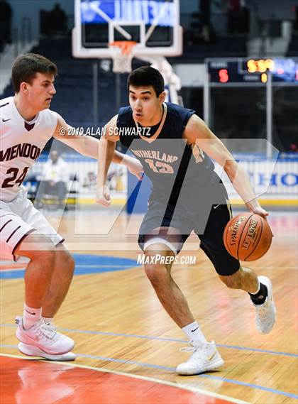 Thumbnail 3 in Pittsford-Mendon vs. Pittsford-Sutherland (Section 5 Class A Regional Qualifier) photogallery.