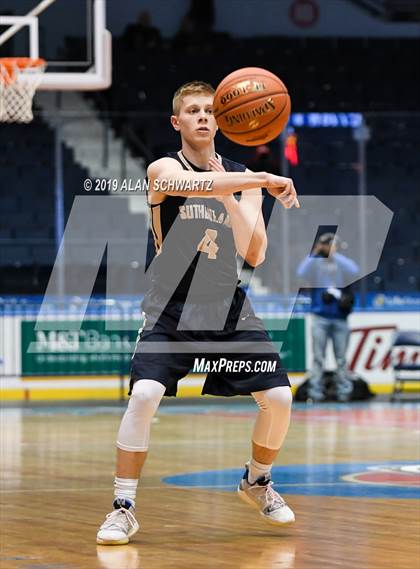 Thumbnail 2 in Pittsford-Mendon vs. Pittsford-Sutherland (Section 5 Class A Regional Qualifier) photogallery.