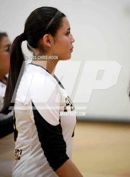 Thumbnail 3 in Marcos de Niza vs San Tan Foothills (Florence Invitational) photogallery.