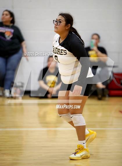Thumbnail 3 in Marcos de Niza vs San Tan Foothills (Florence Invitational) photogallery.
