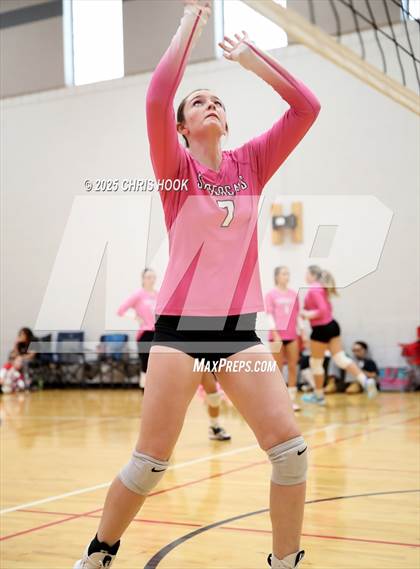 Thumbnail 1 in Marcos de Niza vs San Tan Foothills (Florence Invitational) photogallery.
