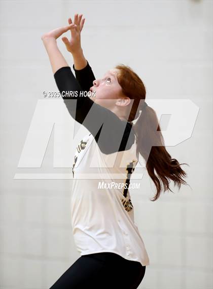 Thumbnail 1 in Marcos de Niza vs San Tan Foothills (Florence Invitational) photogallery.