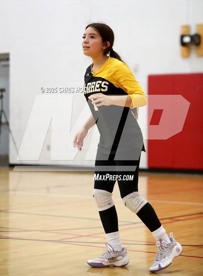Thumbnail 3 in Marcos de Niza vs San Tan Foothills (Florence Invitational) photogallery.