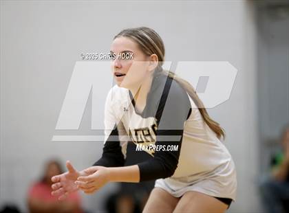 Thumbnail 3 in Marcos de Niza vs San Tan Foothills (Florence Invitational) photogallery.