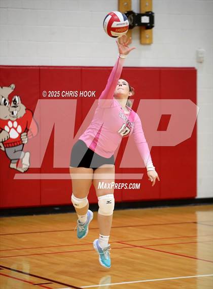 Thumbnail 1 in Marcos de Niza vs San Tan Foothills (Florence Invitational) photogallery.