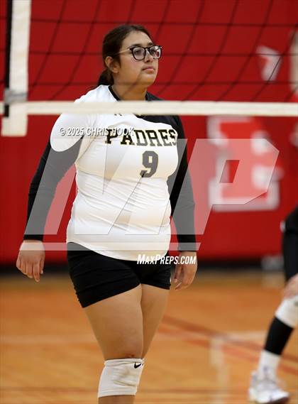 Thumbnail 3 in Marcos de Niza vs San Tan Foothills (Florence Invitational) photogallery.