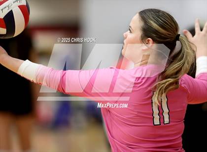 Thumbnail 2 in Marcos de Niza vs San Tan Foothills (Florence Invitational) photogallery.