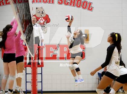 Thumbnail 3 in Marcos de Niza vs San Tan Foothills (Florence Invitational) photogallery.
