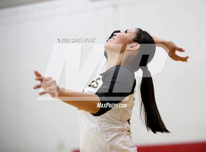 Thumbnail 2 in Marcos de Niza vs San Tan Foothills (Florence Invitational) photogallery.