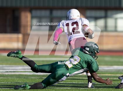 Thumbnail 3 in Bay Shore vs William Floyd JV photogallery.