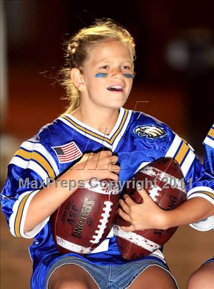 Thumbnail 3 in Los Alamitos vs. Santa Margarita photogallery.