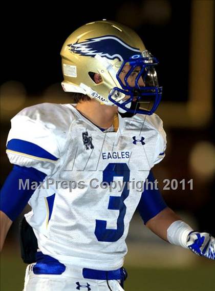 Thumbnail 3 in Los Alamitos vs. Santa Margarita photogallery.