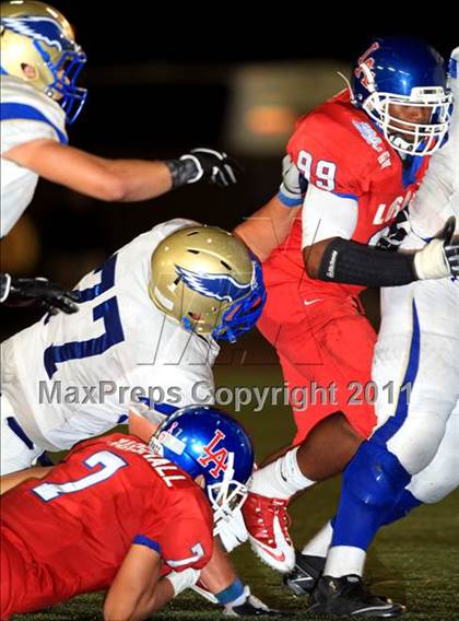 Thumbnail 1 in Los Alamitos vs. Santa Margarita photogallery.