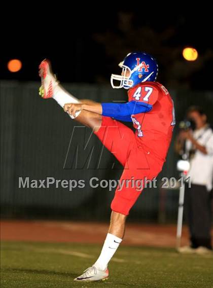 Thumbnail 1 in Los Alamitos vs. Santa Margarita photogallery.