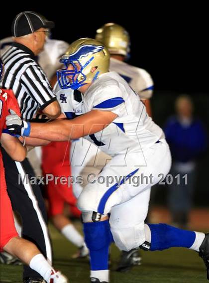 Thumbnail 1 in Los Alamitos vs. Santa Margarita photogallery.