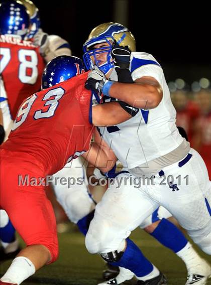 Thumbnail 3 in Los Alamitos vs. Santa Margarita photogallery.