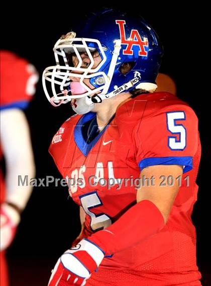 Thumbnail 1 in Los Alamitos vs. Santa Margarita photogallery.