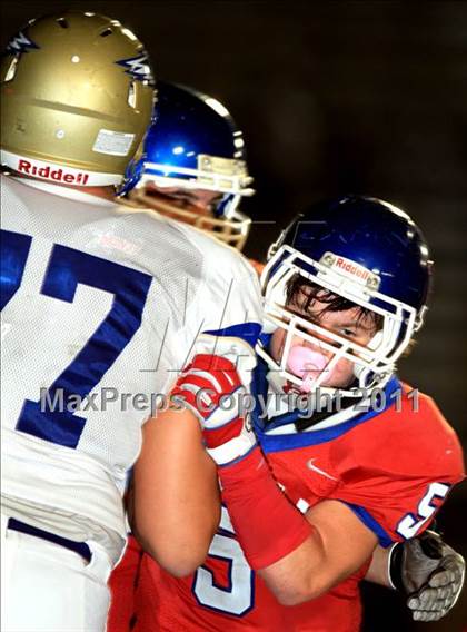 Thumbnail 3 in Los Alamitos vs. Santa Margarita photogallery.