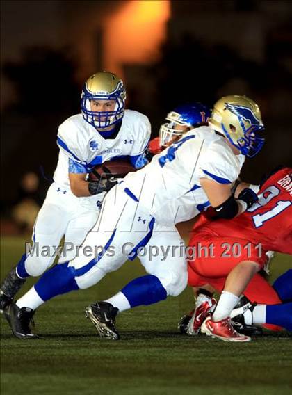 Thumbnail 3 in Los Alamitos vs. Santa Margarita photogallery.