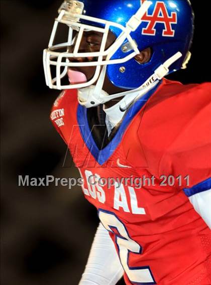 Thumbnail 1 in Los Alamitos vs. Santa Margarita photogallery.