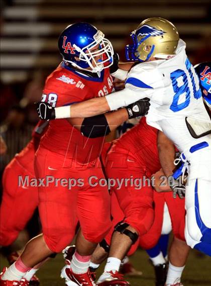 Thumbnail 2 in Los Alamitos vs. Santa Margarita photogallery.