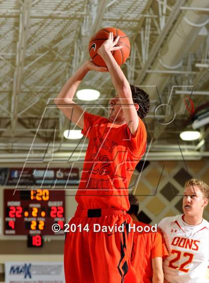 Thumbnail 3 in Cathedral Catholic vs. Beverly Hills (MaxPreps Holiday Classic) photogallery.