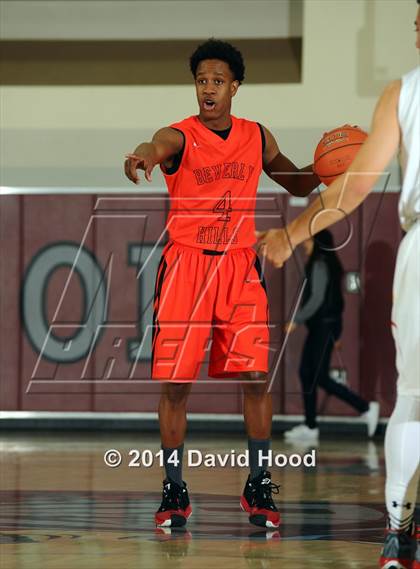 Thumbnail 1 in Cathedral Catholic vs. Beverly Hills (MaxPreps Holiday Classic) photogallery.