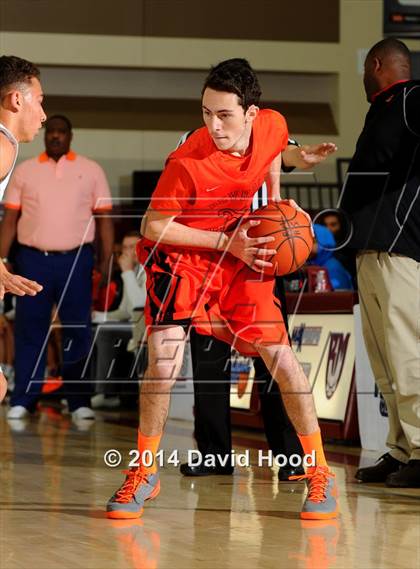 Thumbnail 1 in Cathedral Catholic vs. Beverly Hills (MaxPreps Holiday Classic) photogallery.