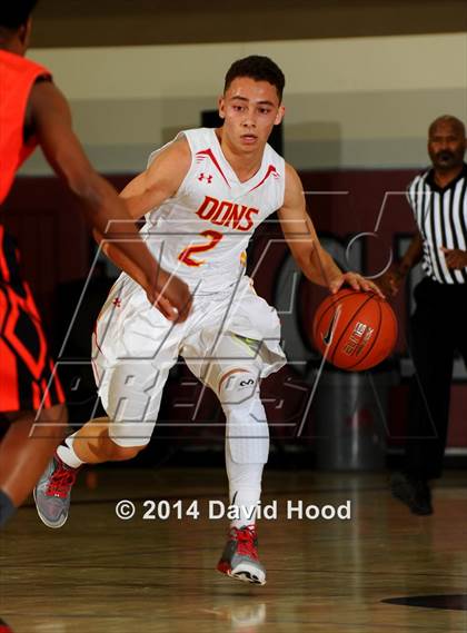 Thumbnail 2 in Cathedral Catholic vs. Beverly Hills (MaxPreps Holiday Classic) photogallery.