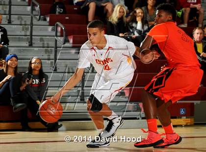 Thumbnail 1 in Cathedral Catholic vs. Beverly Hills (MaxPreps Holiday Classic) photogallery.