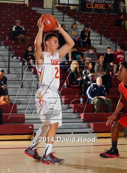 Thumbnail 1 in Cathedral Catholic vs. Beverly Hills (MaxPreps Holiday Classic) photogallery.