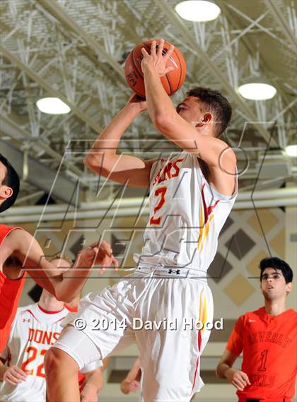 Thumbnail 1 in Cathedral Catholic vs. Beverly Hills (MaxPreps Holiday Classic) photogallery.