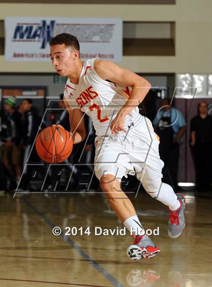 Thumbnail 3 in Cathedral Catholic vs. Beverly Hills (MaxPreps Holiday Classic) photogallery.