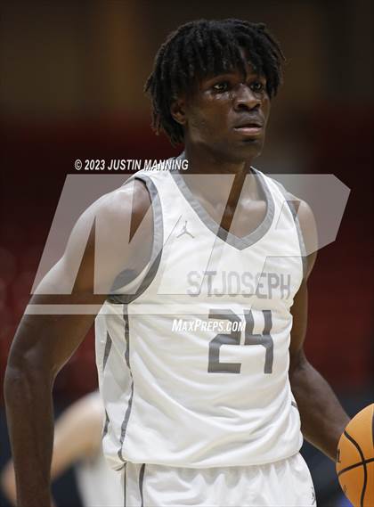 Thumbnail 2 in St. Joseph vs. Duncanville (King Cotton Classic) photogallery.