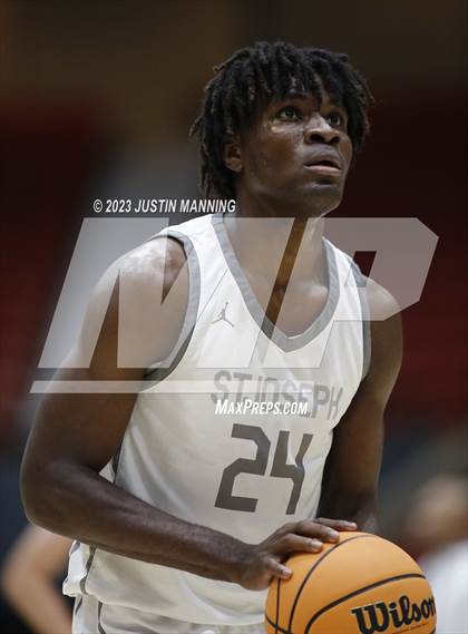Thumbnail 3 in St. Joseph vs. Duncanville (King Cotton Classic) photogallery.