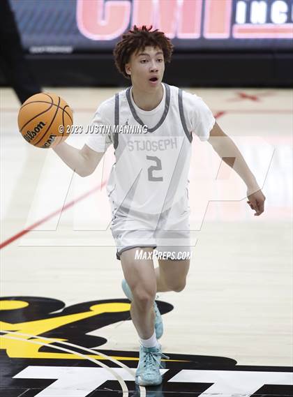 Thumbnail 2 in St. Joseph vs. Duncanville (King Cotton Classic) photogallery.