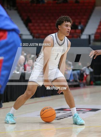 Thumbnail 2 in St. Joseph vs. Duncanville (King Cotton Classic) photogallery.