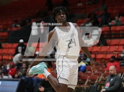 Thumbnail 2 in St. Joseph vs. Duncanville (King Cotton Classic) photogallery.