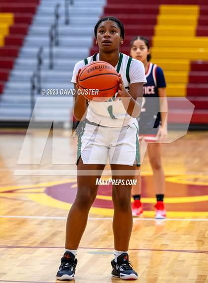 Thumbnail 3 in Justice vs St. Stephen's & St. Agnes (Cougar Holiday Classic) photogallery.