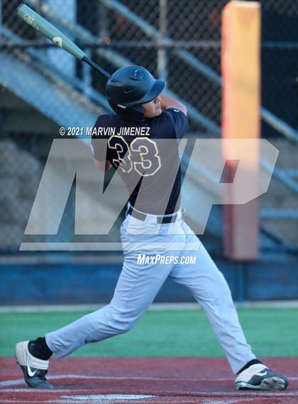 Thumbnail 3 in Oaks Christian vs. Newbury Park photogallery.