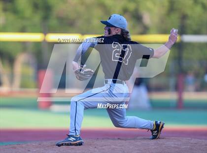 Thumbnail 3 in Oaks Christian vs. Newbury Park photogallery.