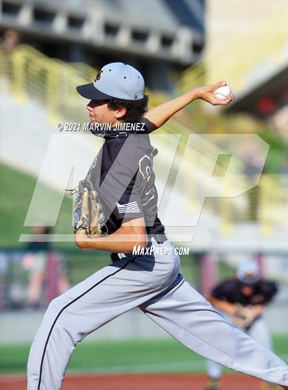 Thumbnail 2 in Oaks Christian vs. Newbury Park photogallery.