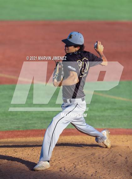 Thumbnail 3 in Oaks Christian vs. Newbury Park photogallery.