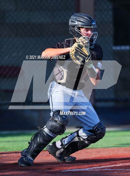 Thumbnail 2 in Oaks Christian vs. Newbury Park photogallery.